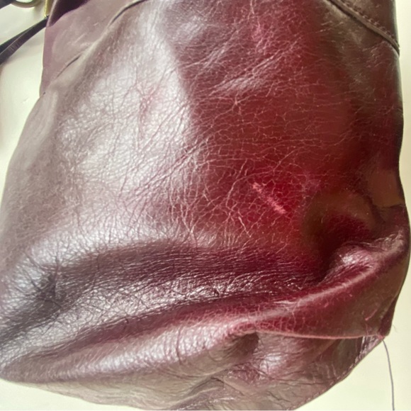 HOBO | Lennox Leather Shoulder Bag - Picture 4 of 8